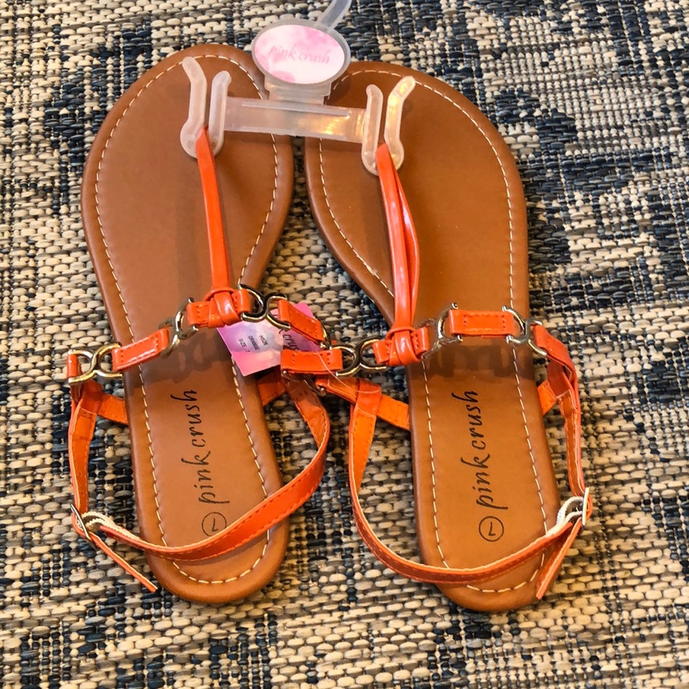 NWT sandals MUST BUNDLE